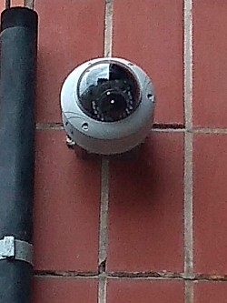 Instalação de câmera minidome